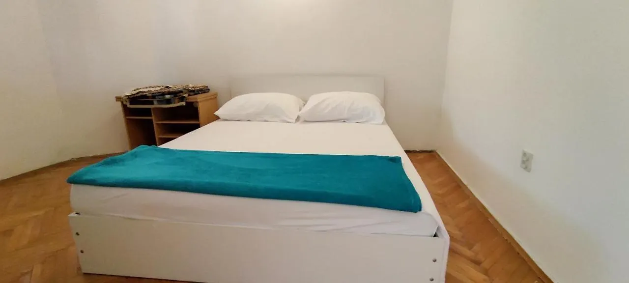 말리로시니 Stara Kapetanska Kuca 아파트